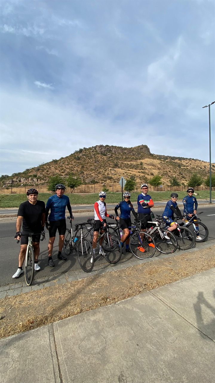 Salida de ciclismo de ruta del equipo STEPS