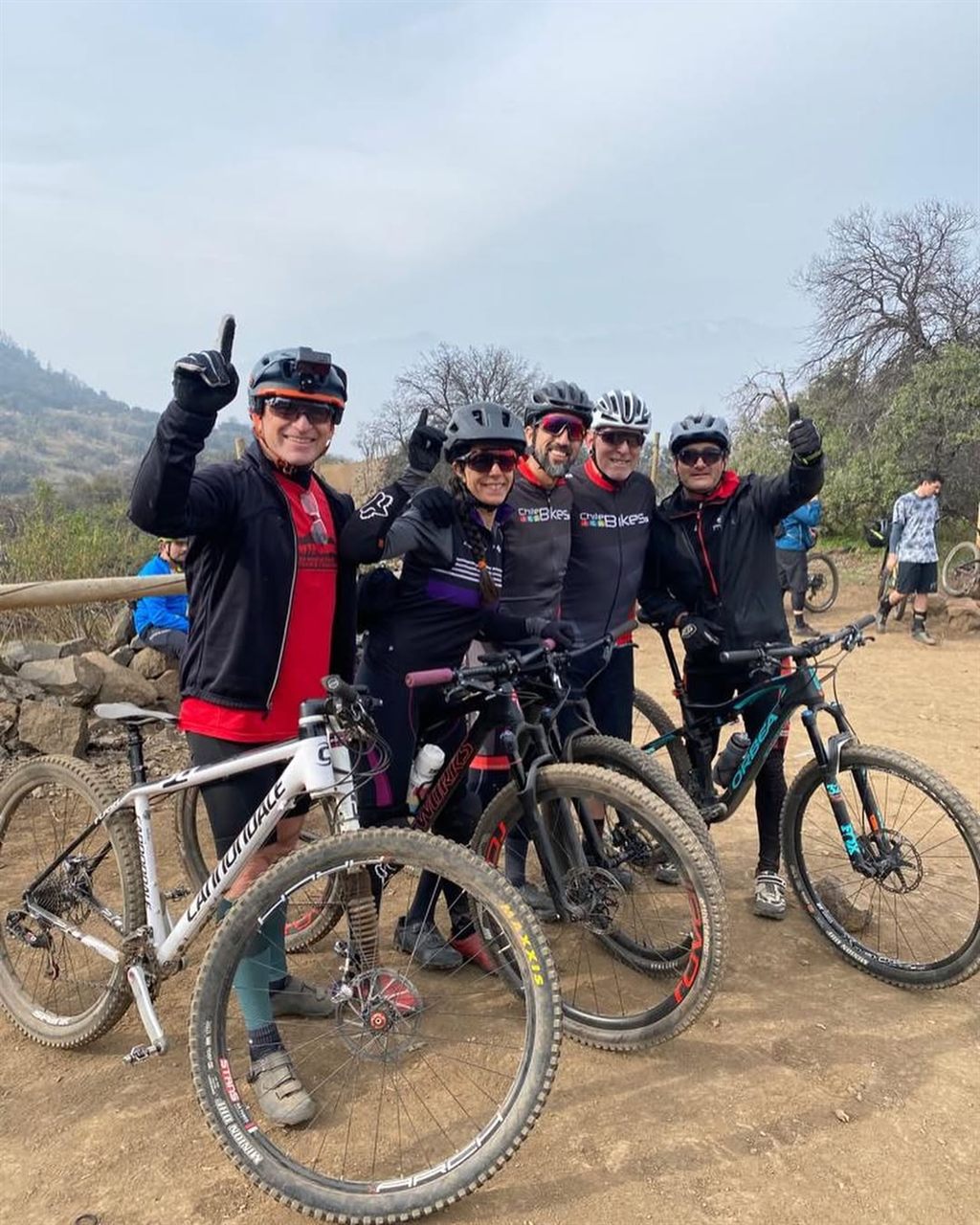 Grupo de mountain bike de STEPS en el cerro